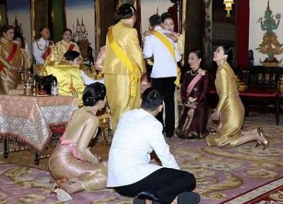 پادشاه تایلند مخفیانه همسر چهارمش را به قرنطینه آلمان برد قرنطینه پادشاه تایلند با 20 زن