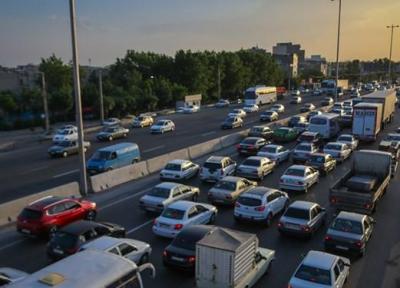 ترافیک نیمه سنگین درآزادراه های قزوین-کرج-تهران